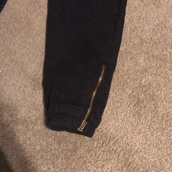 Black strechy cargo pants - Picture 2 of 4